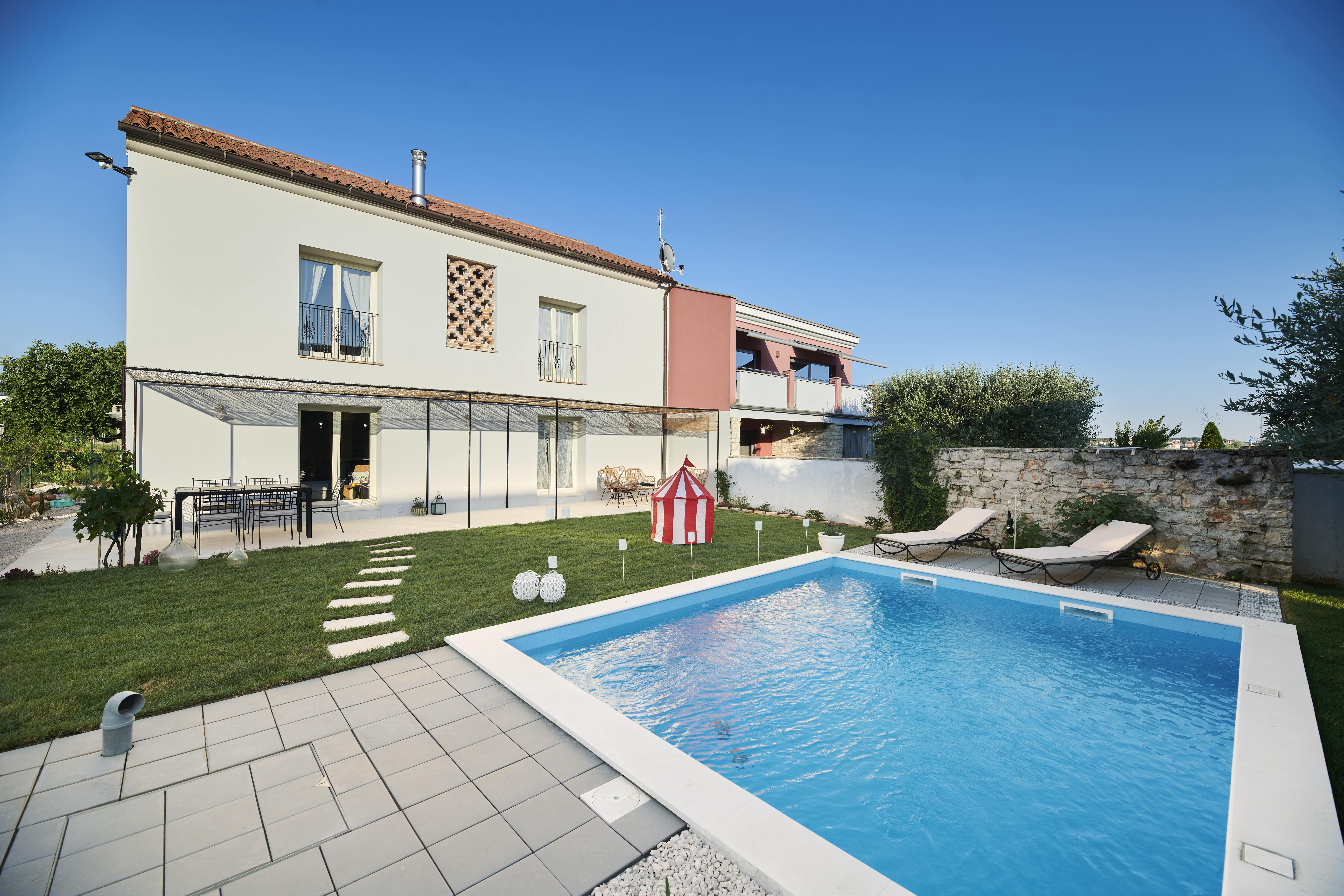 Villa Mediterranea Umag Villa with pool Ferienhaus mit Pool Aleimeiten